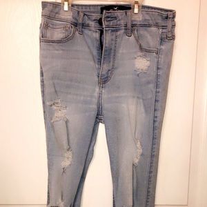 Skinny Jeans with Rips (Light Blue)